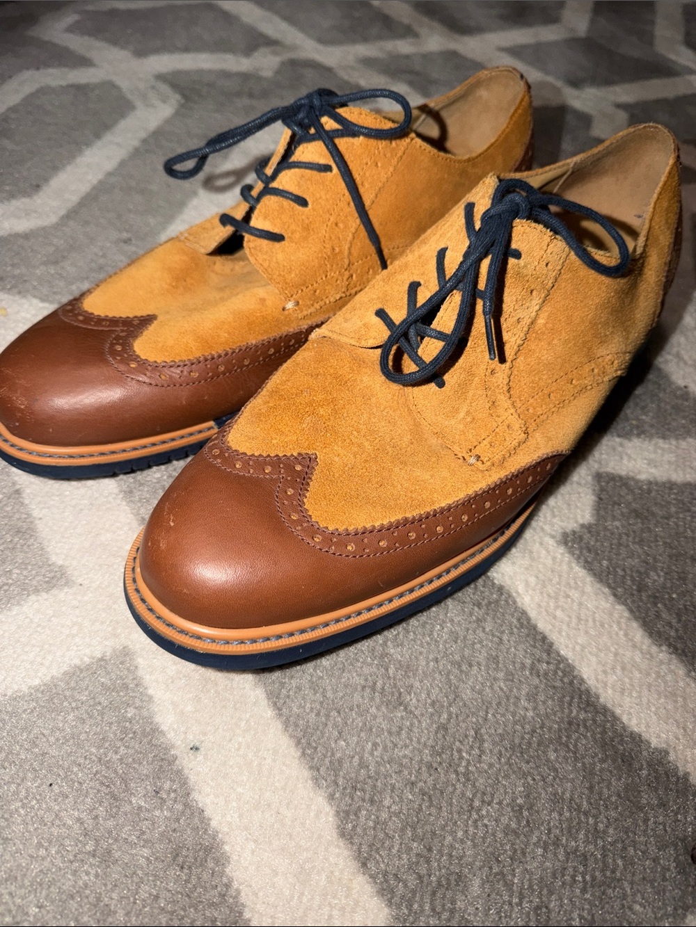 Men’s sz 11 Cole Haan suede lace ups